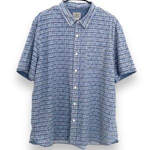 L.L. Bean Blue White Slightly Fitted Striped Shortsleeved Button-down Shirt